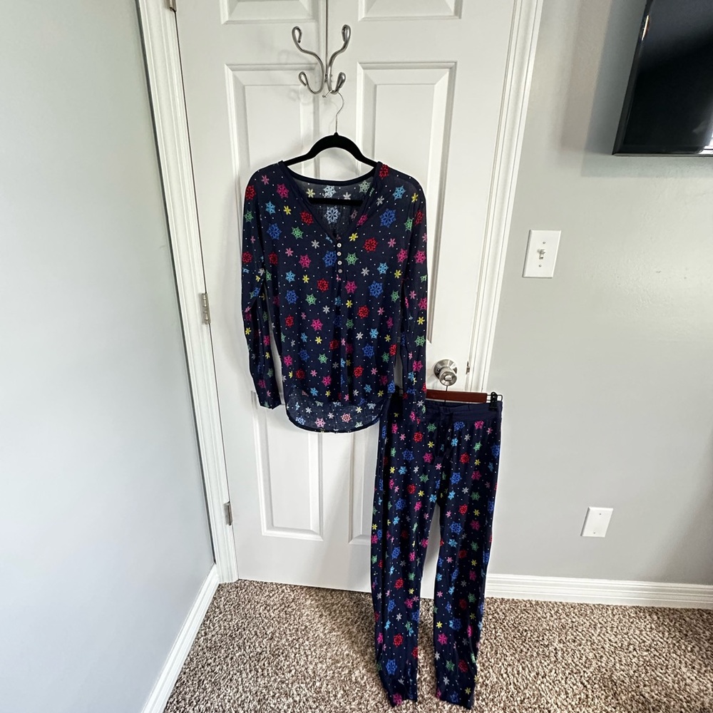 FOR LAUREN Love by Gap pajama set